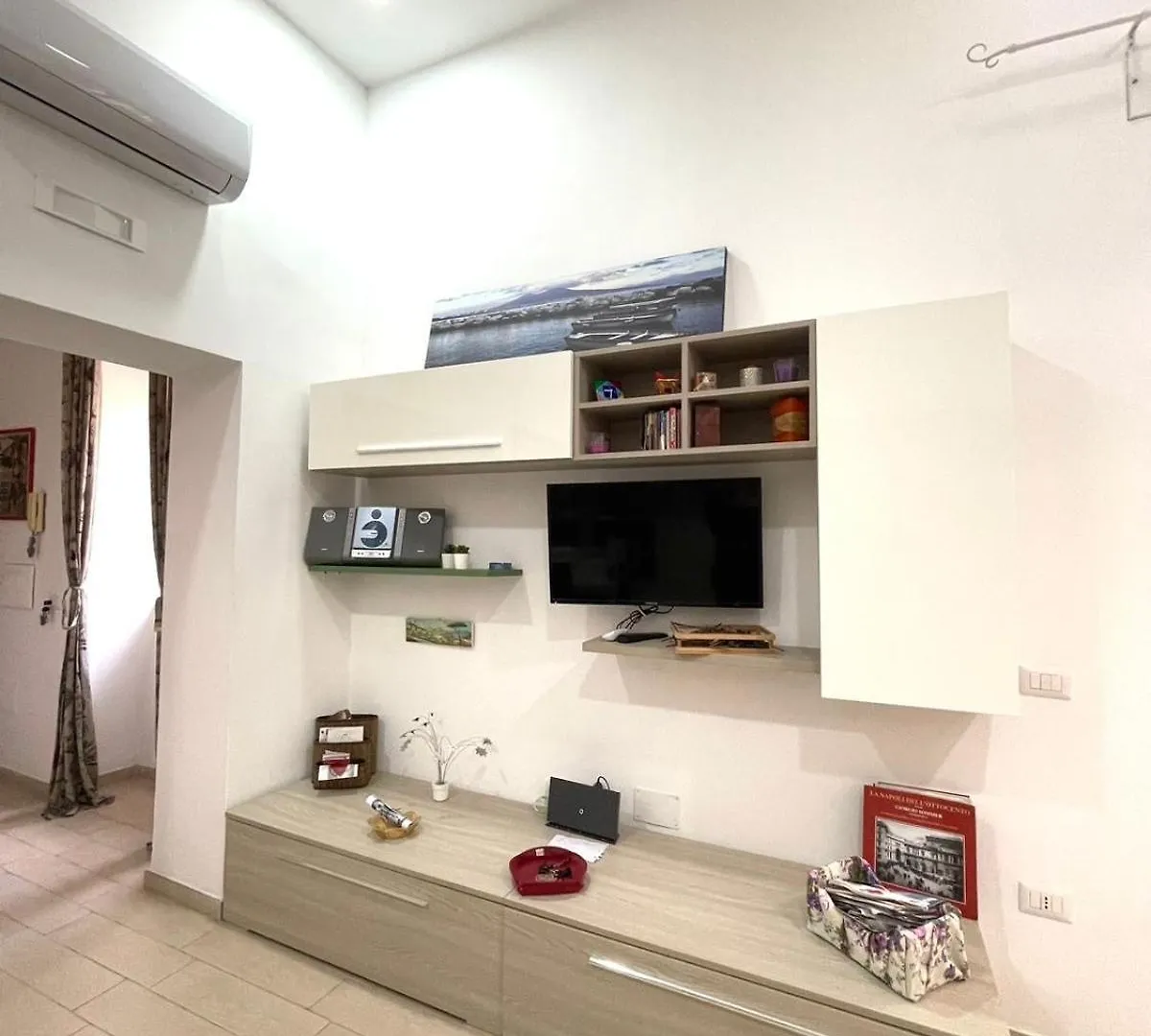 Ginevra'S Apartment Naples
