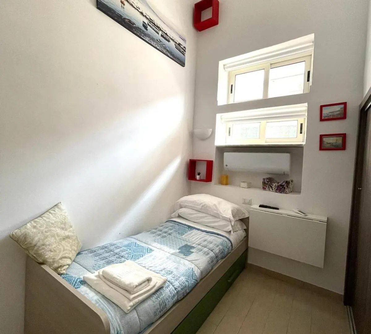 Ginevra'S Apartment Naples Italy