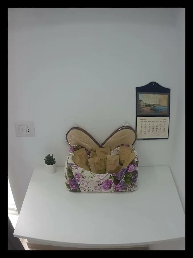 Ginevra'S Apartment Naples
